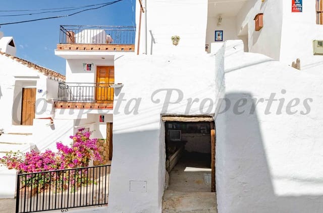 2 sovrum Hus till salu i Salares - 99 000 € (Ref: 8493089)