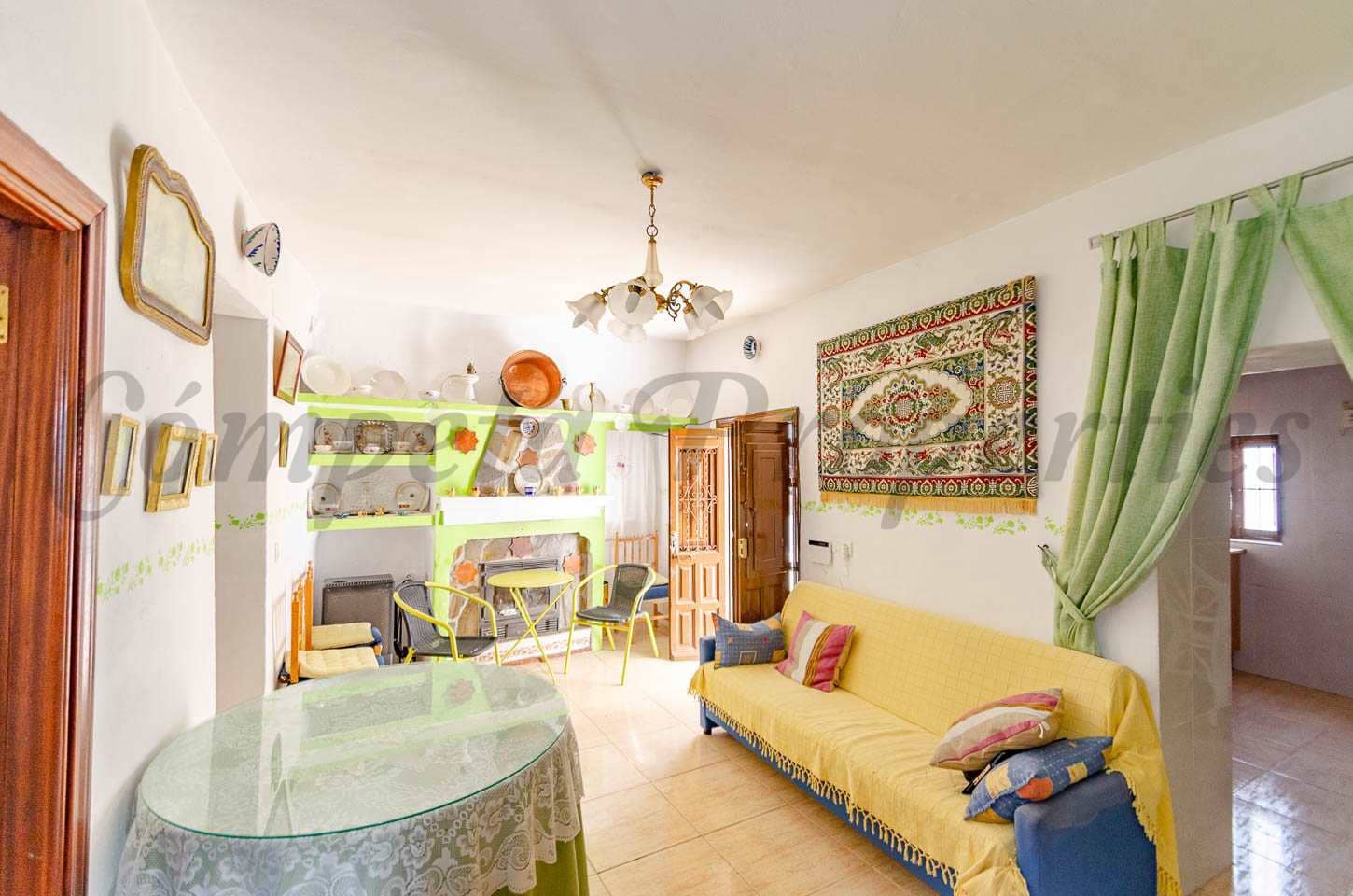 2 soveværelse Byhus til salg i Salares - € 99.000 (Ref: 8493089)