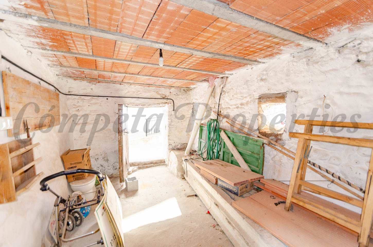 2 soveværelse Byhus til salg i Salares - € 99.000 (Ref: 8493089)