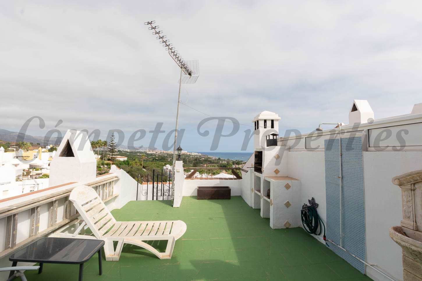 3 chambre Maison de Ville à vendre à Nerja avec piscine - 340 000 € (Ref: 8494390)