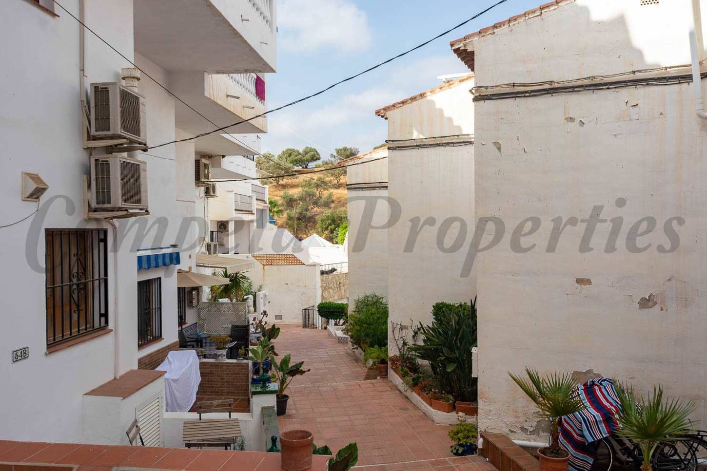 3 chambre Maison de Ville à vendre à Nerja avec piscine - 340 000 € (Ref: 8494390)