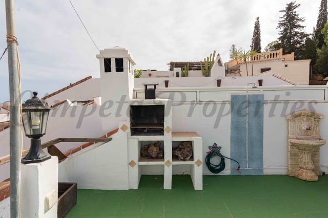 3 slaapkamer Huis te koop in Nerja met zwembad - € 340.000 (Ref: 8494390)