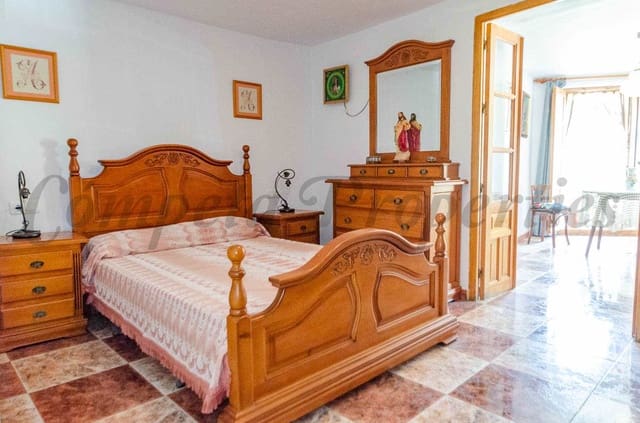 2 slaapkamer Huis te koop in Salares - € 89.000 (Ref: 8497533)