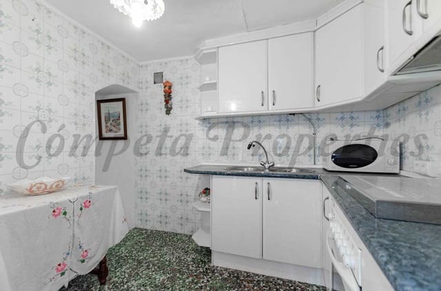 2 slaapkamer Huis te koop in Salares - € 89.000 (Ref: 8497533)