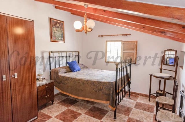 2 slaapkamer Huis te koop in Salares - € 89.000 (Ref: 8497533)