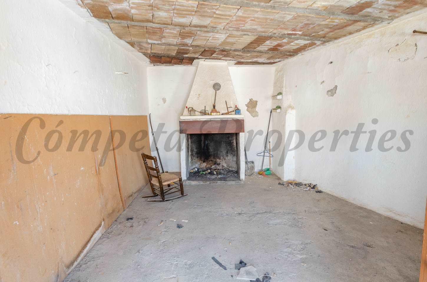 Townhouse for sale in Salares - € 41,000 (Ref: 8498035)