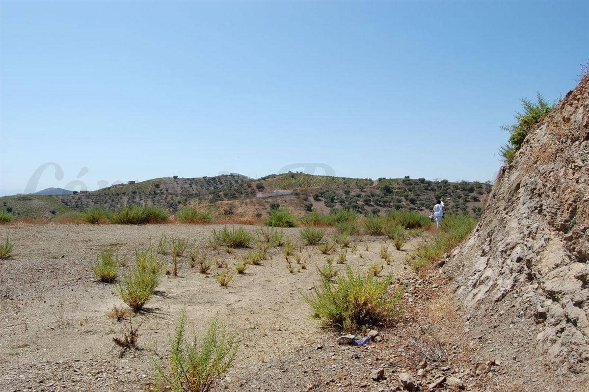 Ubebygd land til salgs i Archez - € 99 000 (Ref: 8500796)