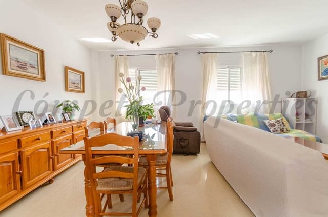 3 bedroom Townhouse for sale in Cómpeta with garage - € 210,000 (Ref: 8509197)