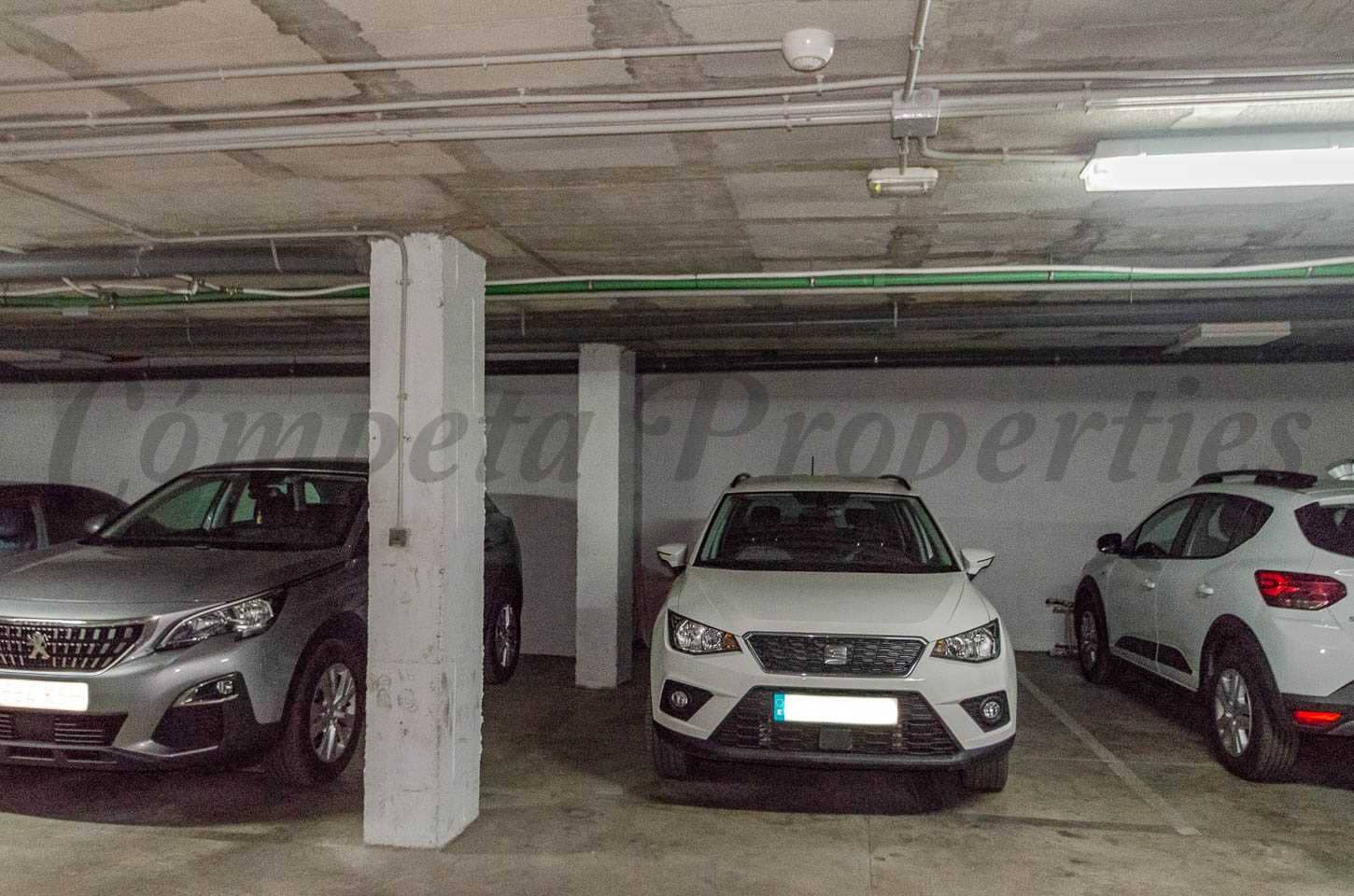 3 bedroom Townhouse for sale in Competa with garage - € 210,000 (Ref: 8509197)