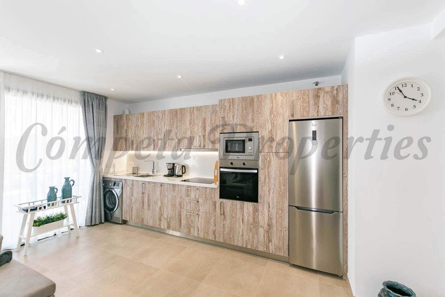 2 camera da letto Appartamento da affittare in Competa con piscina garage - 900 € (Rif: 8515031)