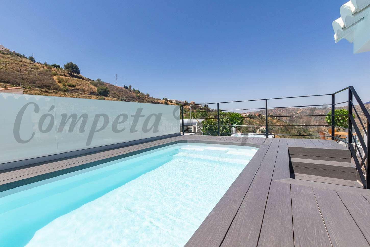 2 camera da letto Appartamento da affittare in Competa con piscina garage - 900 € (Rif: 8515031)