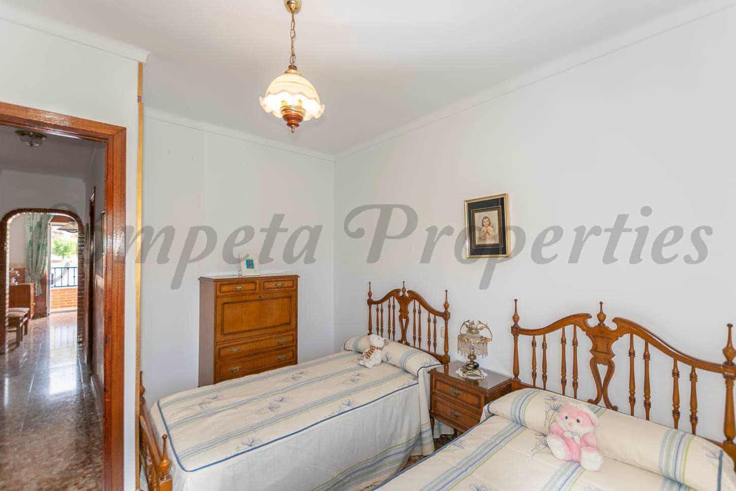 5 soverom Hus til salgs i Sayalonga - € 235 000 (Ref: 8520697)