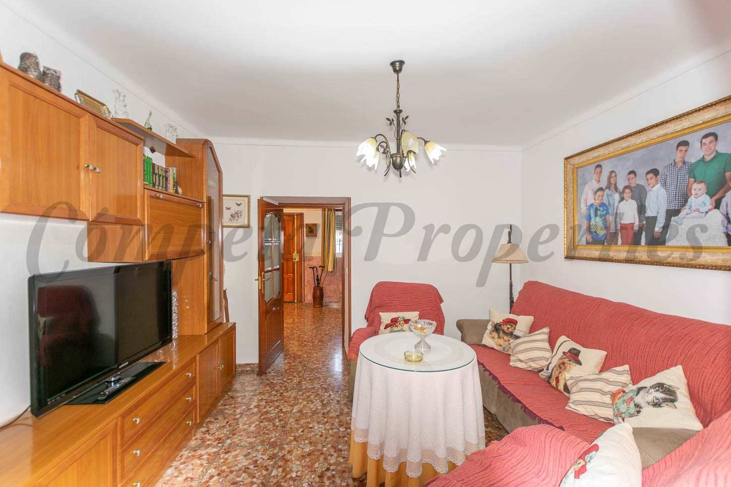 5 soverom Hus til salgs i Sayalonga - € 235 000 (Ref: 8520697)