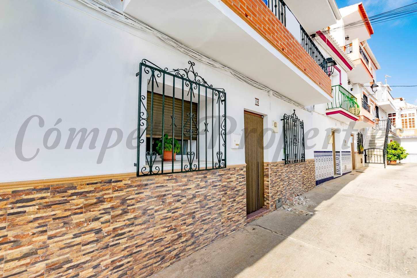 5 soverom Hus til salgs i Sayalonga - € 235 000 (Ref: 8520697)