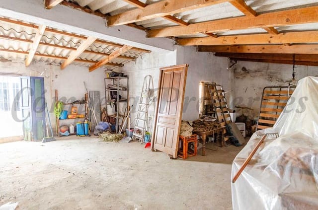 Ruin till salu i Salares - 48 000 € (Ref: 8521006)