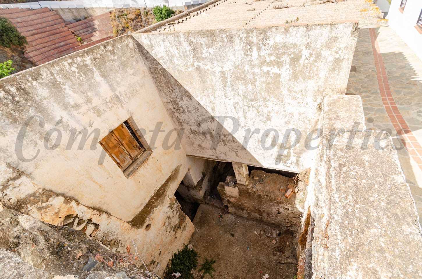 Ruin til salg i Salares - € 48.000 (Ref: 8521006)