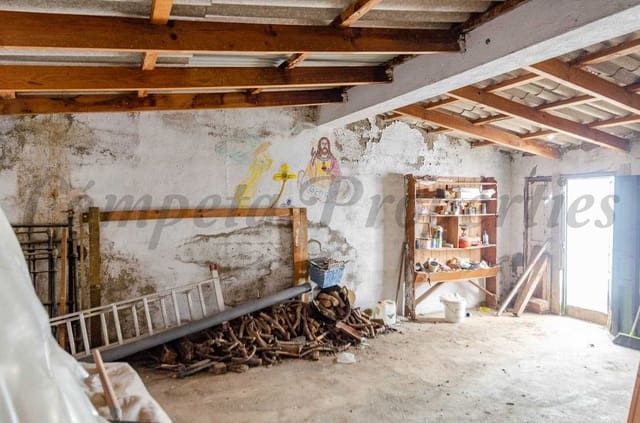 Ruin till salu i Salares - 48 000 € (Ref: 8521006)