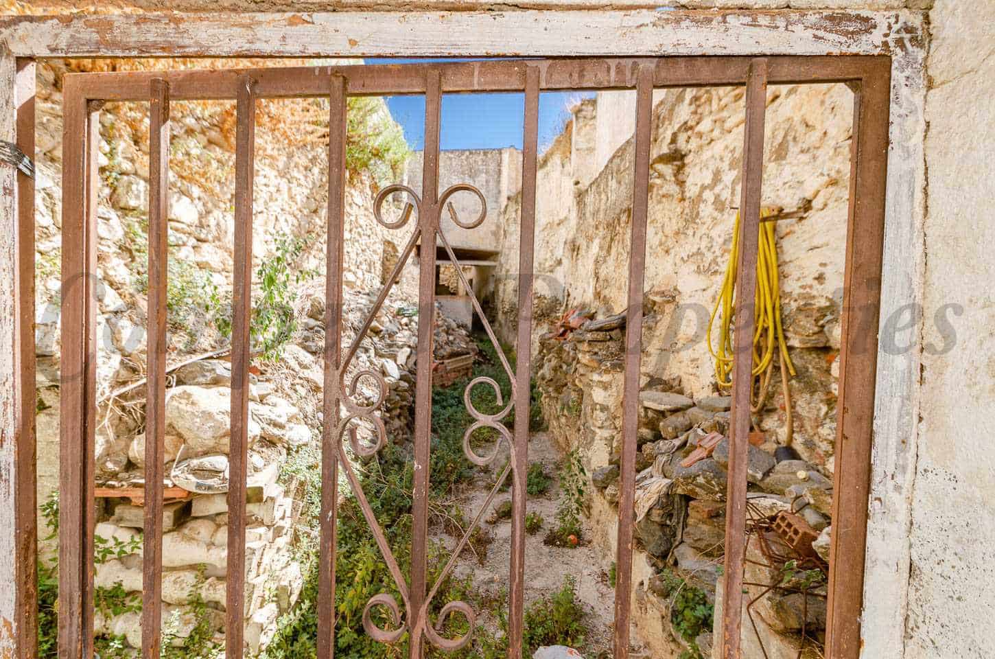 Ruin til salg i Salares - € 48.000 (Ref: 8521006)