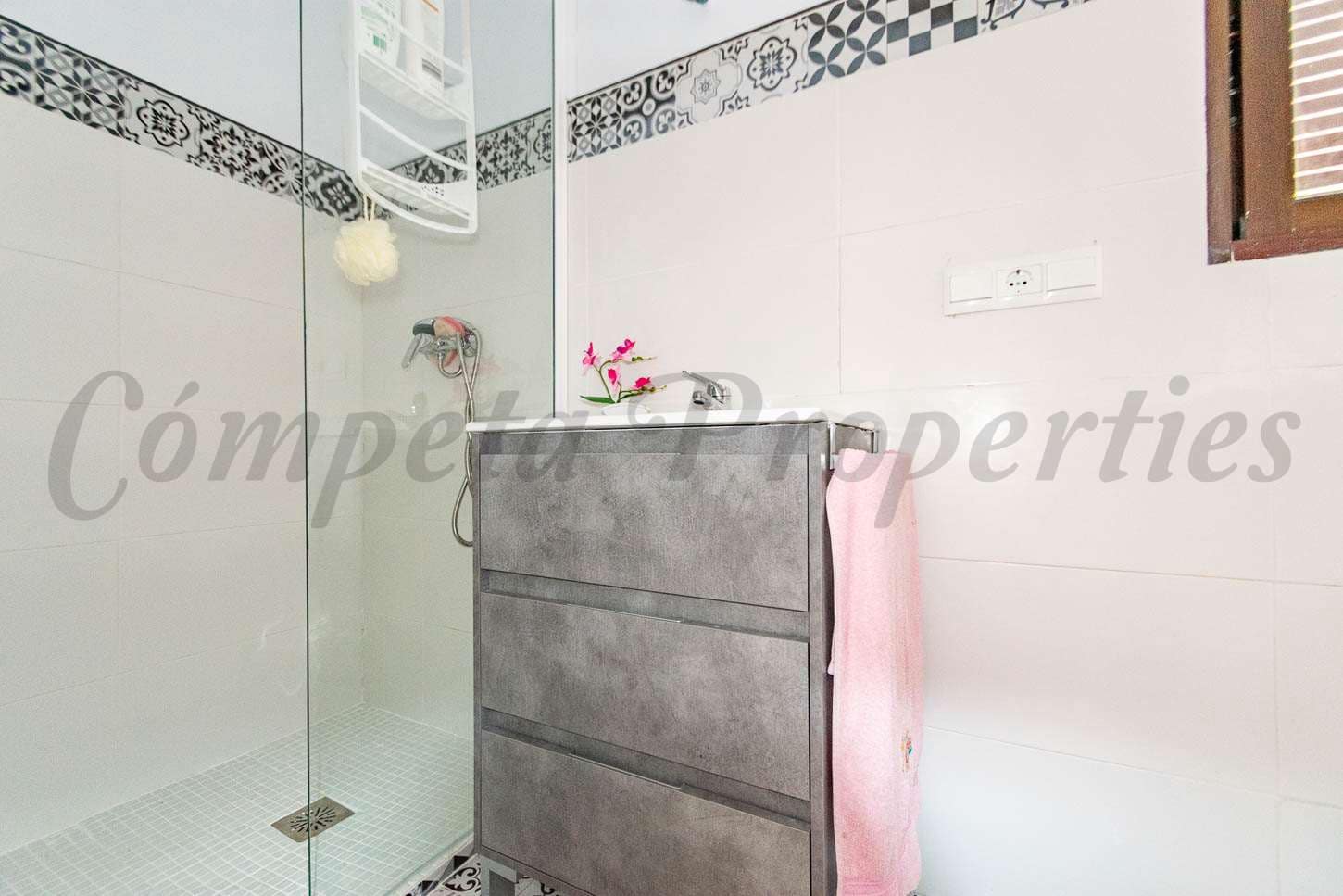 3 sypialnia Finka/Dom wiejski na sprzedaż w Competa - 190 000 € (Ref: 8539164)