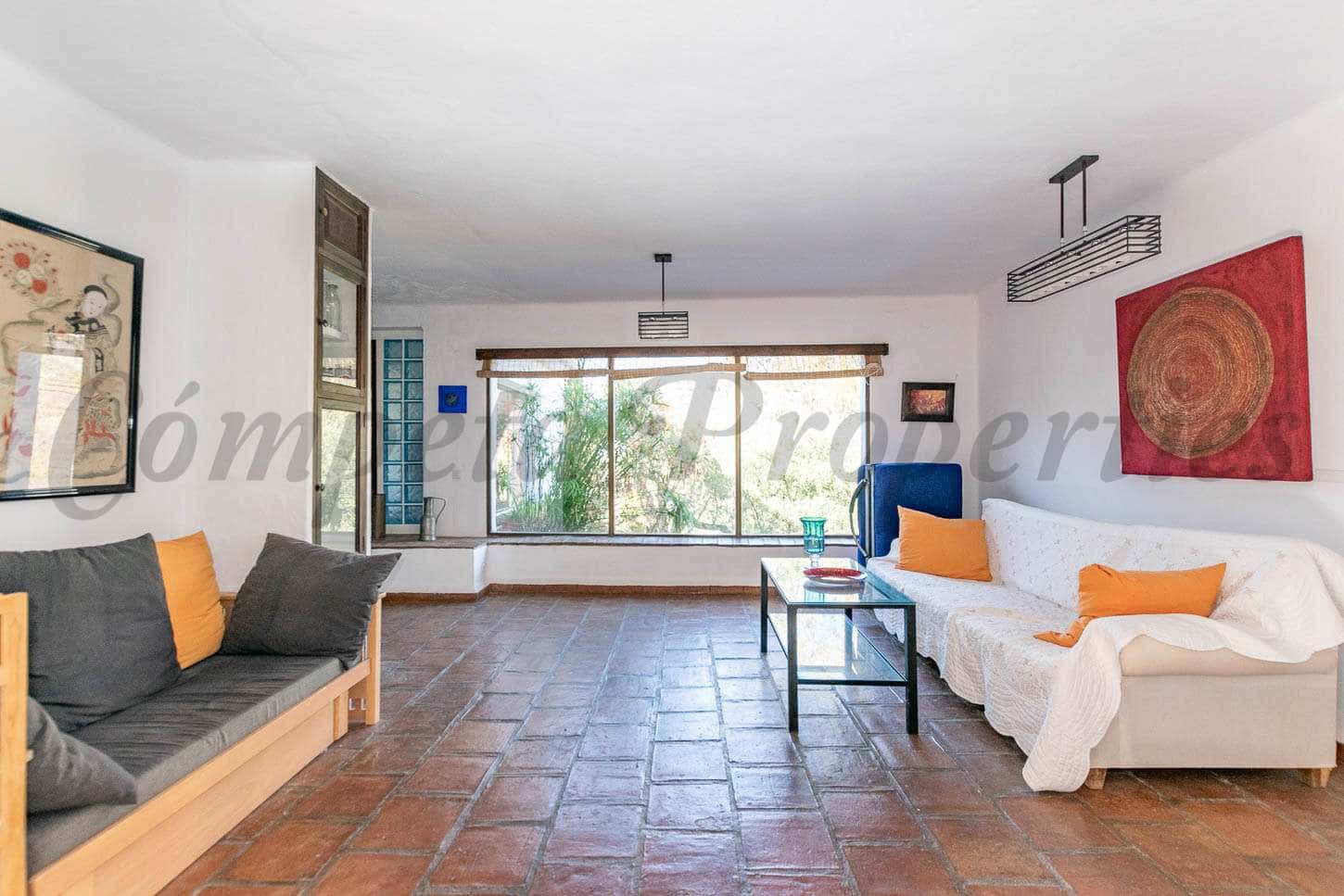 7 makuuhuone Maalaistalo myytävänä paikassa Torrox mukana uima-altaan - 880 000 € (Ref: 8539279)