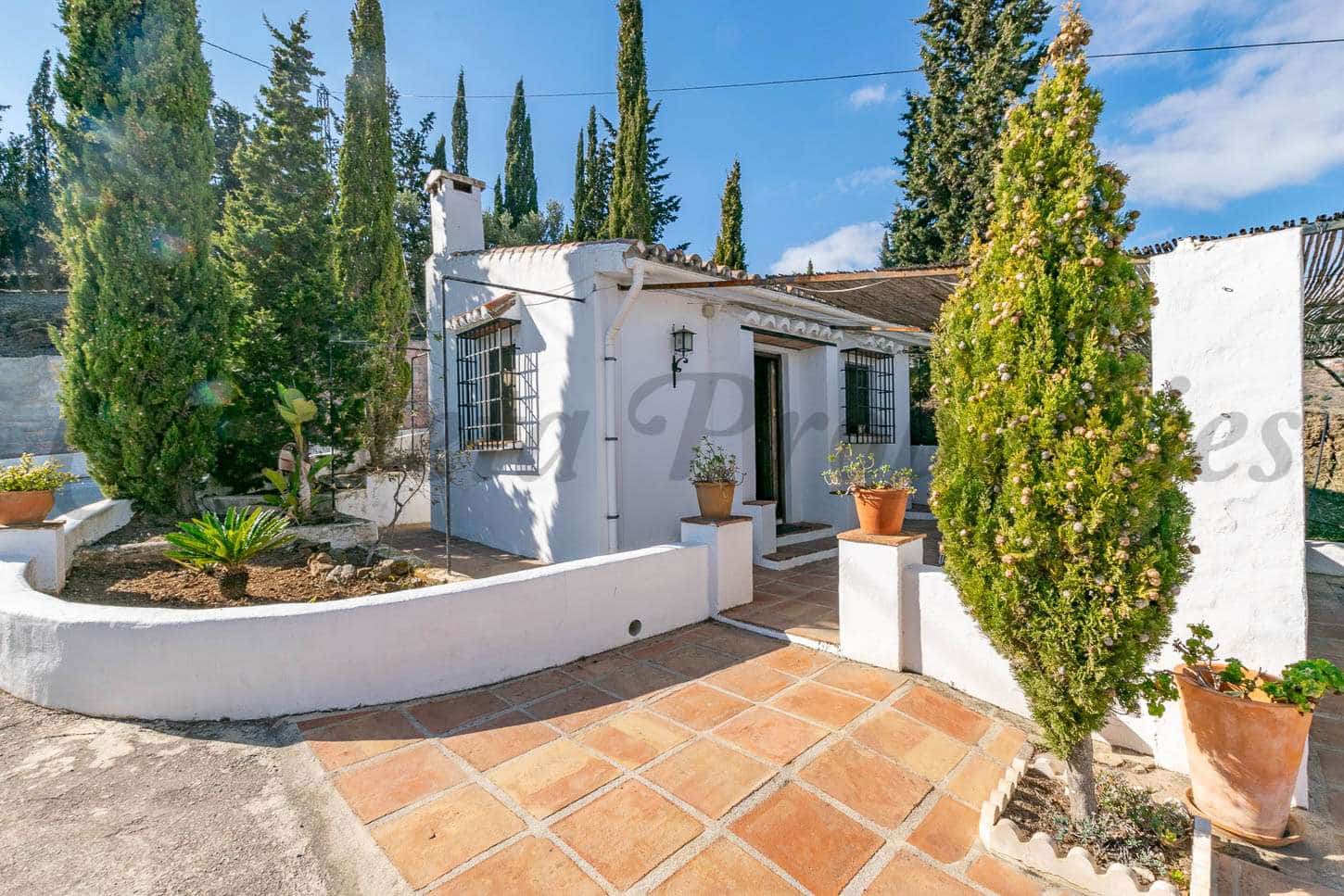 7 makuuhuone Maalaistalo myytävänä paikassa Torrox mukana uima-altaan - 880 000 € (Ref: 8539279)