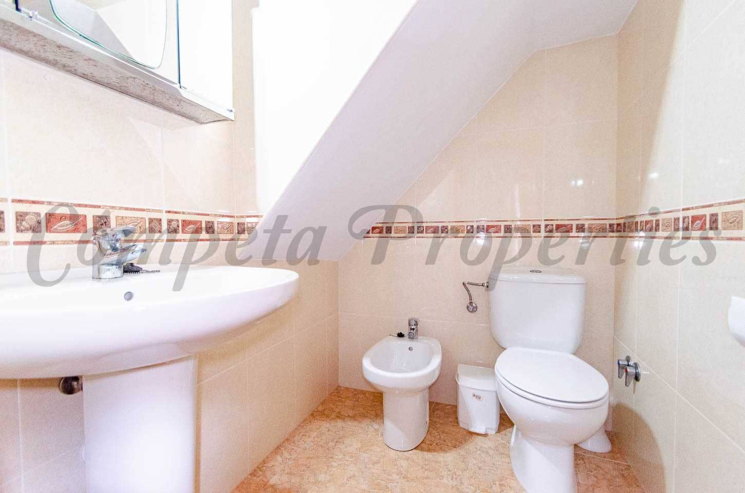 5 sypialnia Dom na sprzedaż w Competa - 155 000 € (Ref: 8541062)