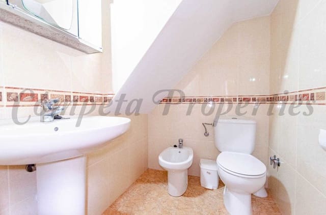 5 sypialnia Dom na sprzedaż w Cómpeta - 155 000 € (Ref: 8541062)