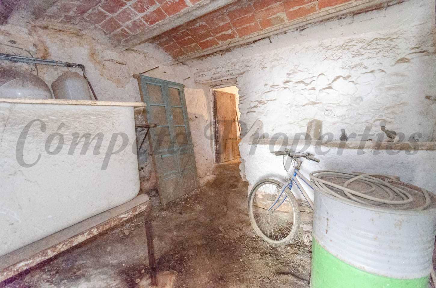 4 soveværelse Byhus til salg i Corumbela - € 83.000 (Ref: 8541143)