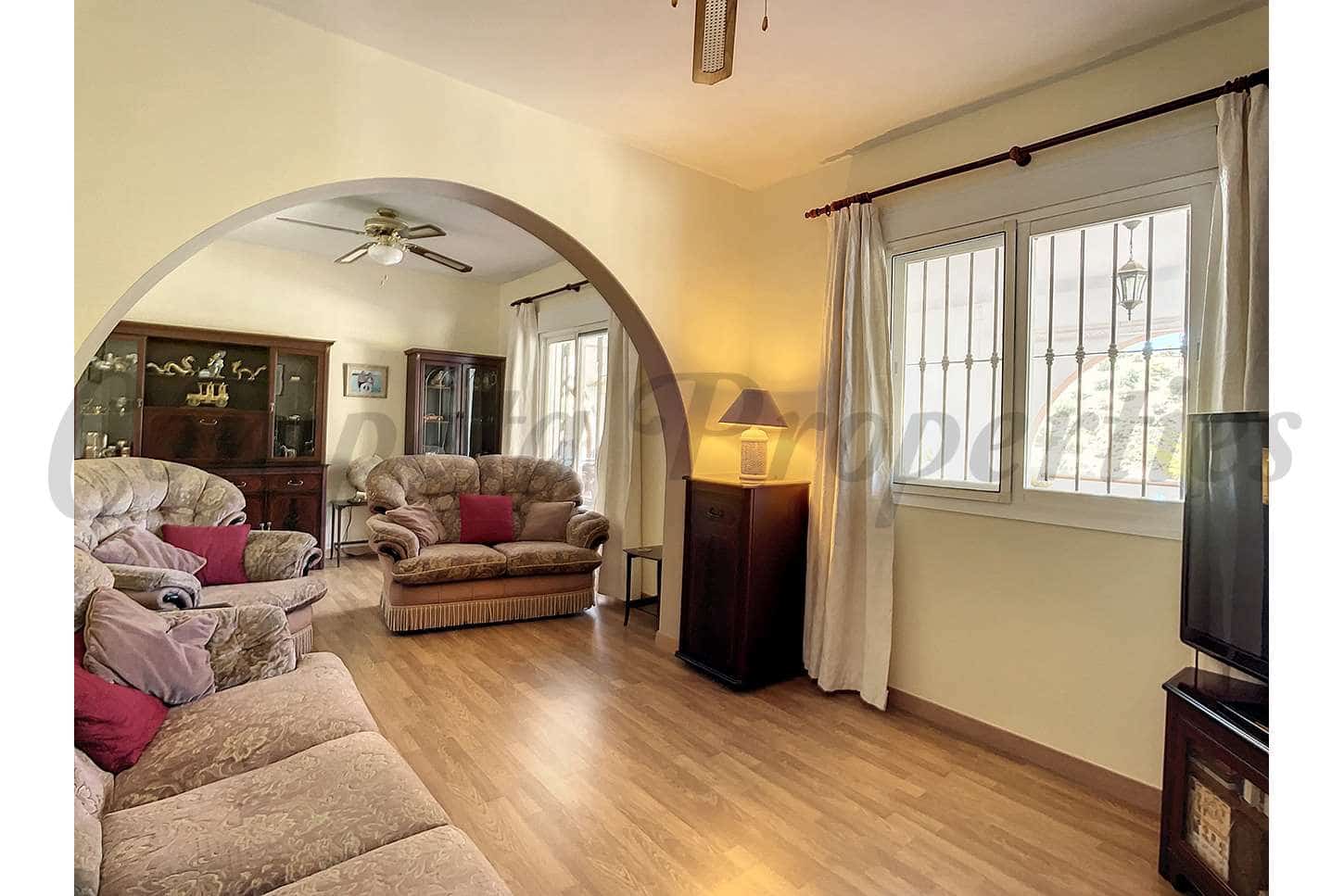 4 sypialnia Finka/Dom wiejski na sprzedaż w Sedella z basenem garażem - 425 000 € (Ref: 8541390)