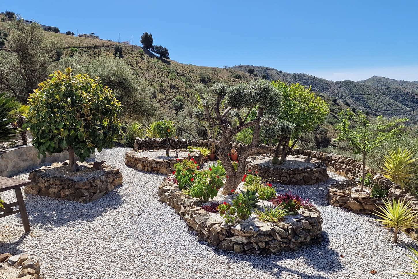 4 sypialnia Finka/Dom wiejski na sprzedaż w Sedella z basenem garażem - 425 000 € (Ref: 8541390)