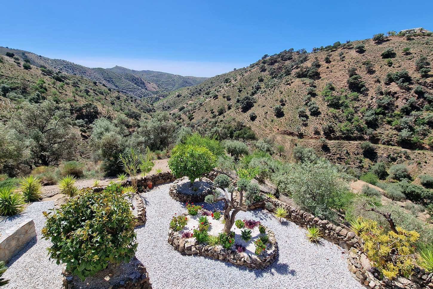 4 sypialnia Finka/Dom wiejski na sprzedaż w Sedella z basenem garażem - 425 000 € (Ref: 8541390)