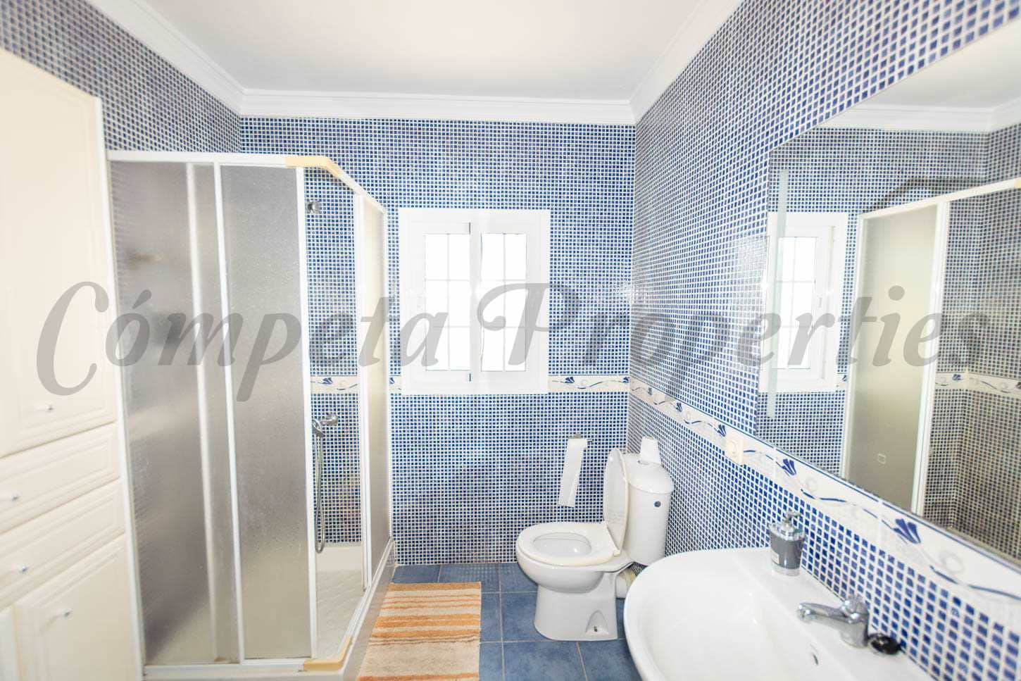 1 makuuhuone Maalaistalo myytävänä paikassa Nerja mukana uima-altaan - 850 000 € (Ref: 8543450)