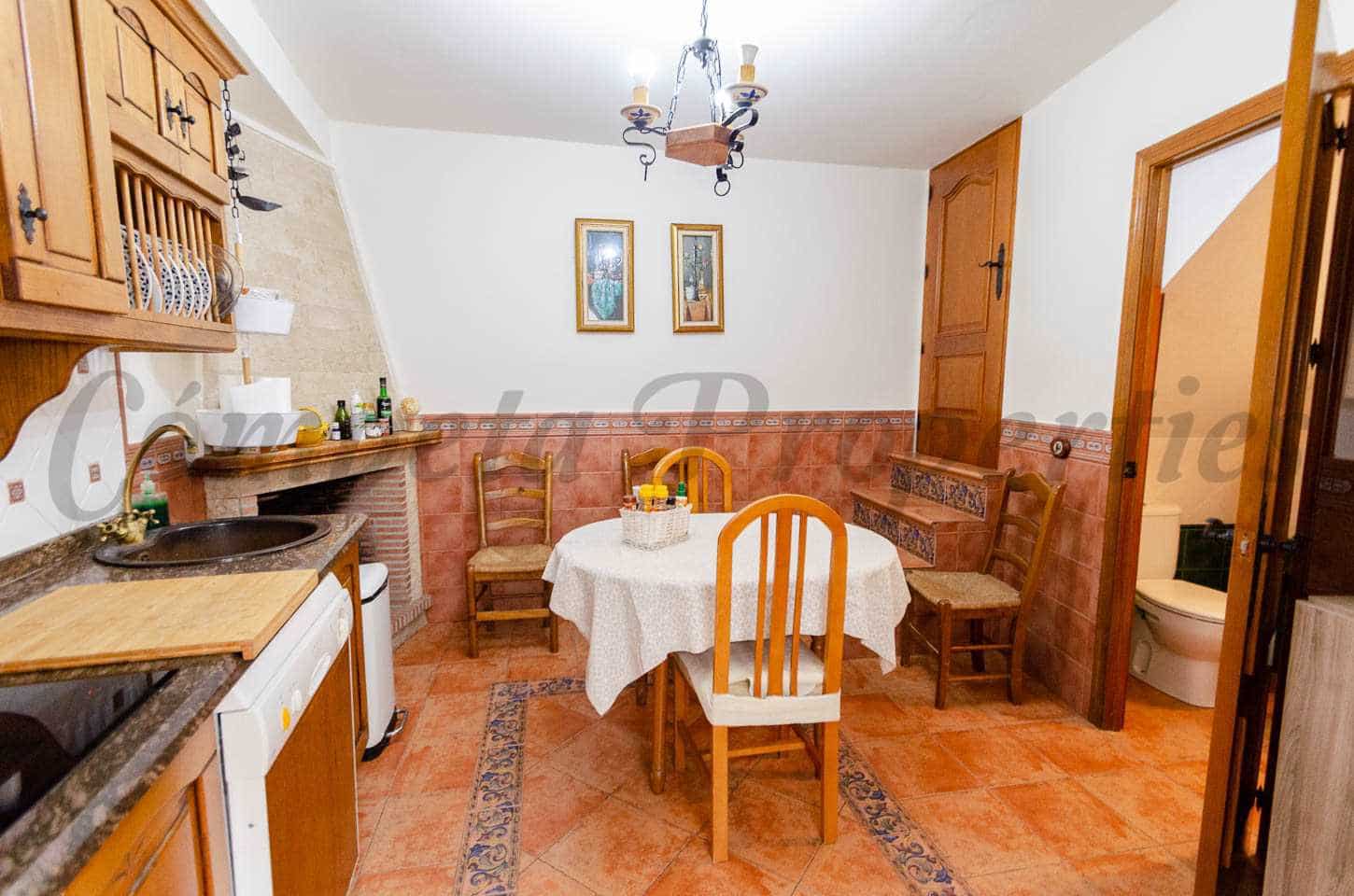 5 soverom Hus til salgs i Canillas de Albaida - € 169 000 (Ref: 8547910)