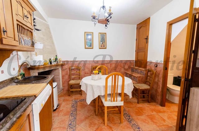 5 slaapkamer Huis te koop in Canillas de Albaida - € 169.000 (Ref: 8547910)
