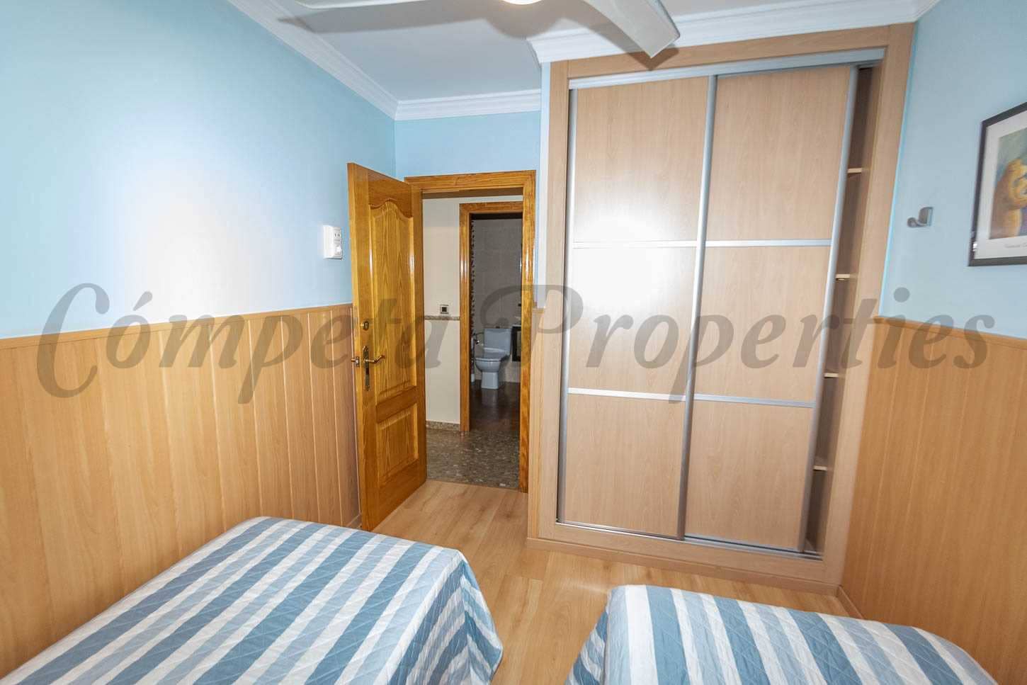 3 sypialnia Apartament do wynajęcia w Torrox-Costa z basenem - 850 € (Ref: 8549870)