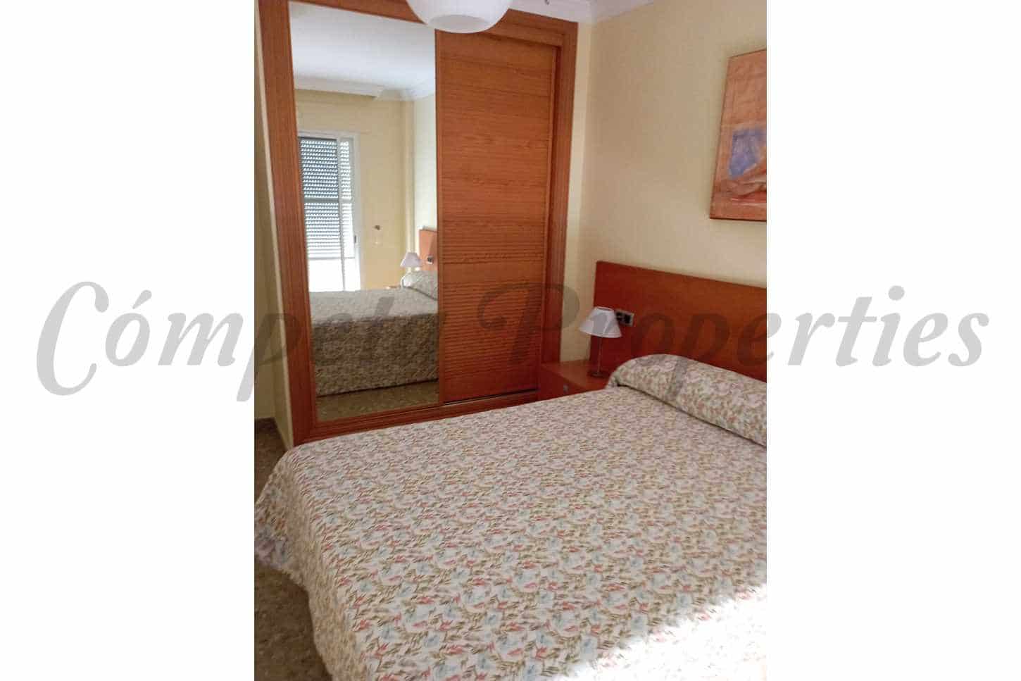 3 sypialnia Apartament do wynajęcia w Torrox-Costa z basenem - 850 € (Ref: 8549870)