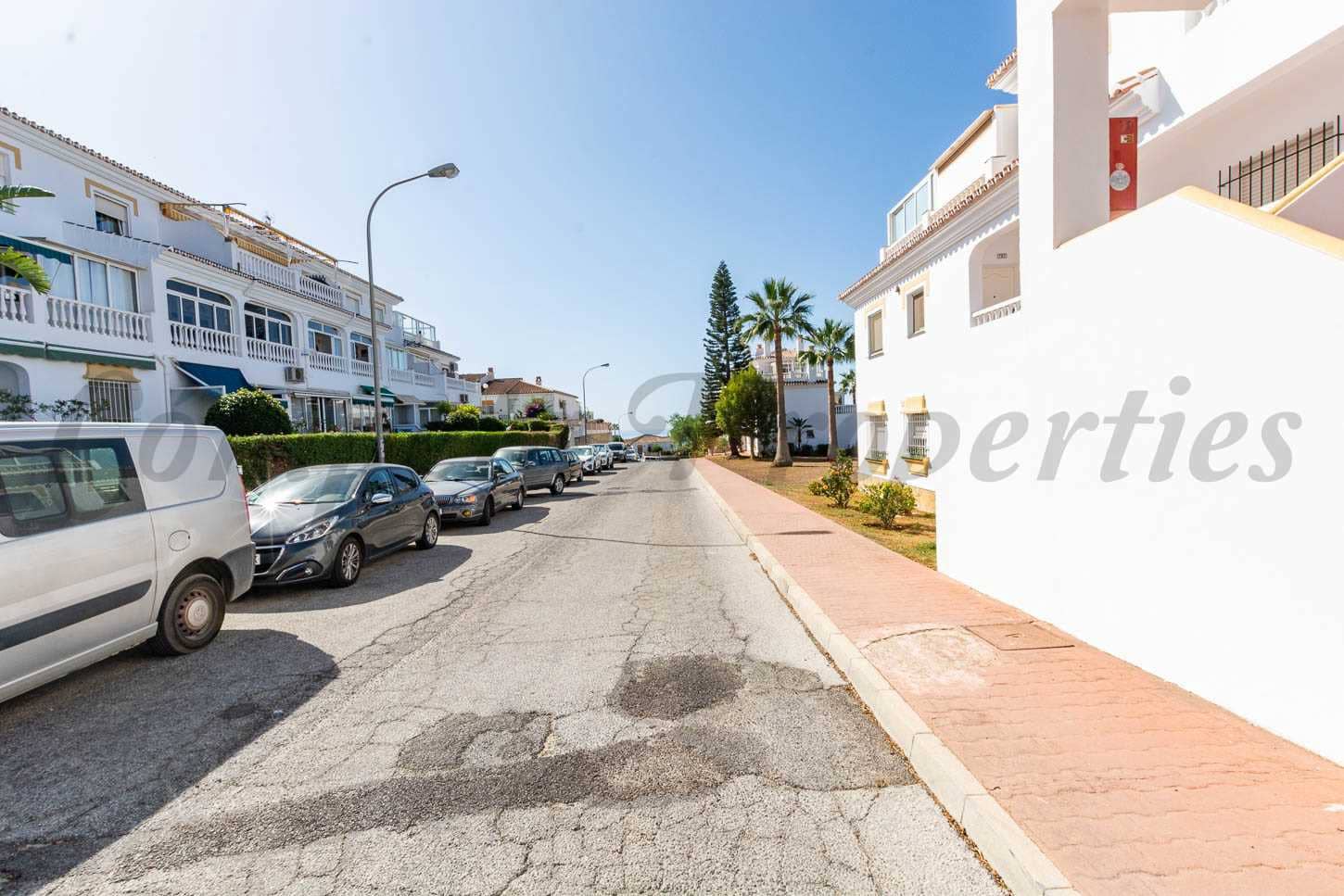2 slaapkamer Appartement te koop in Torrox-Costa met zwembad - € 245.000 (Ref: 8560169)