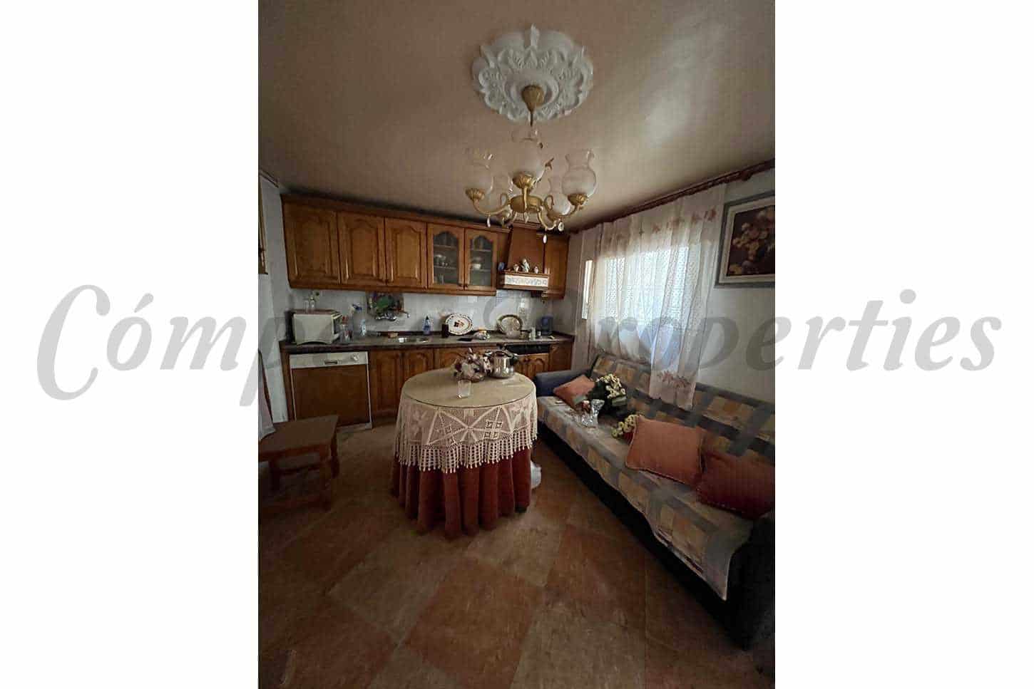 5 soveværelse Byhus til salg i Arenas - € 95.000 (Ref: 8583518)