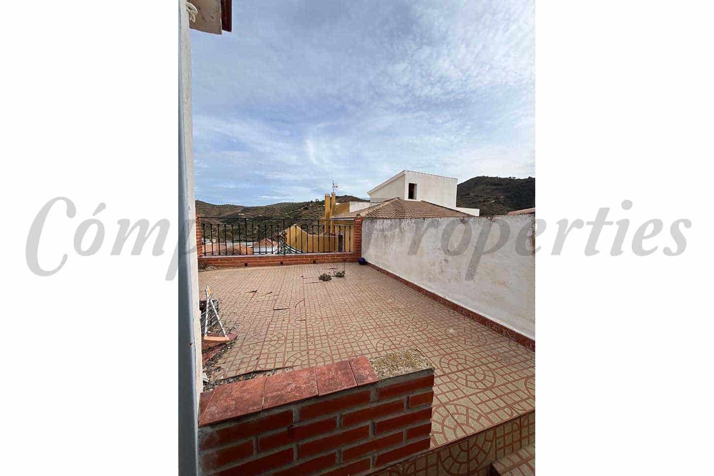 5 soveværelse Byhus til salg i Arenas - € 95.000 (Ref: 8583518)