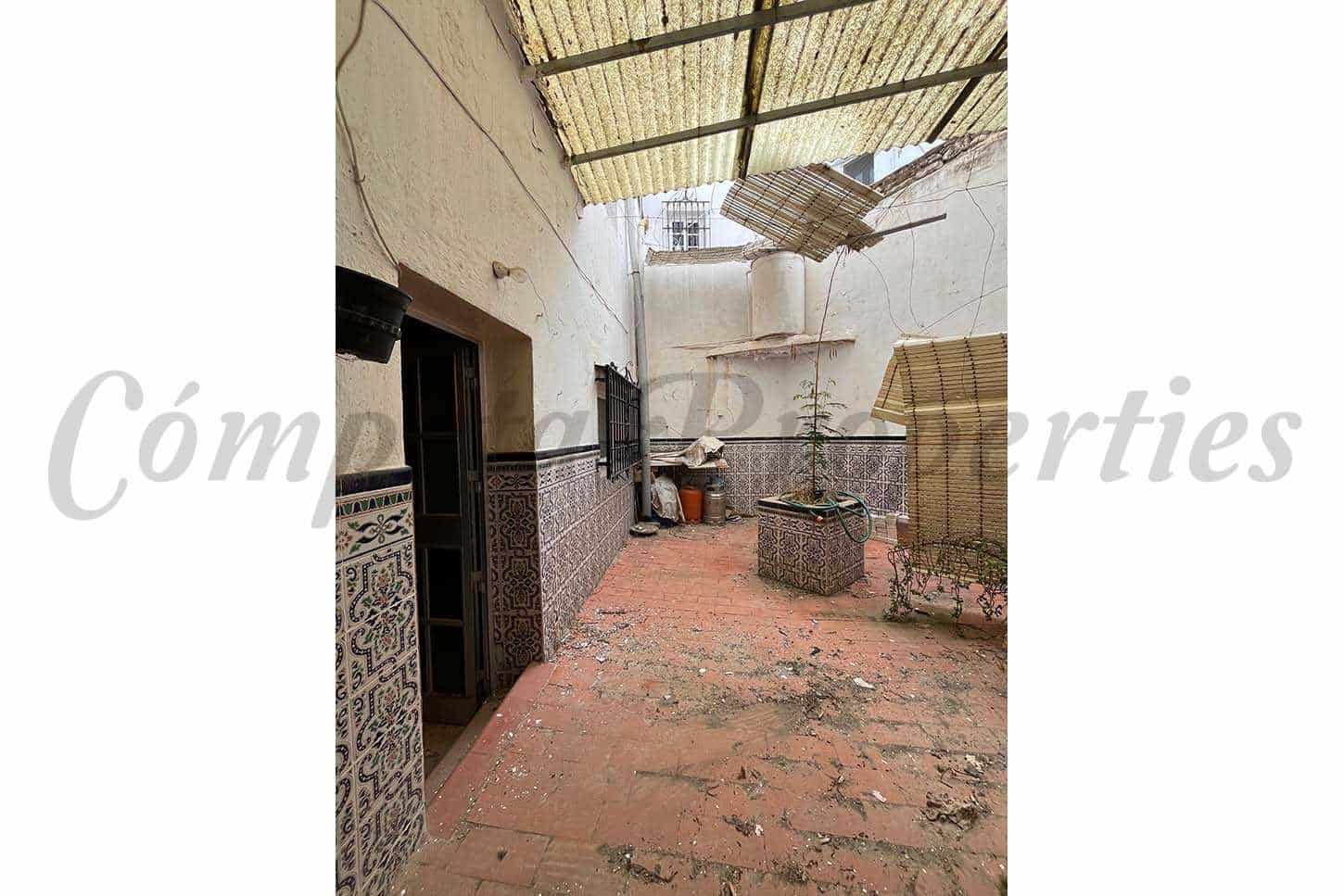 5 soveværelse Byhus til salg i Arenas - € 95.000 (Ref: 8583518)