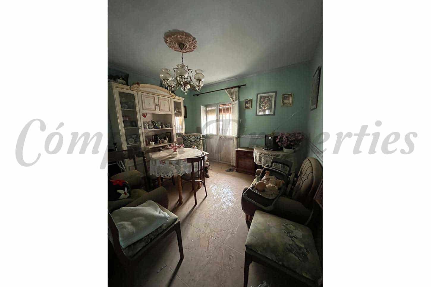 5 soveværelse Byhus til salg i Arenas - € 95.000 (Ref: 8583518)