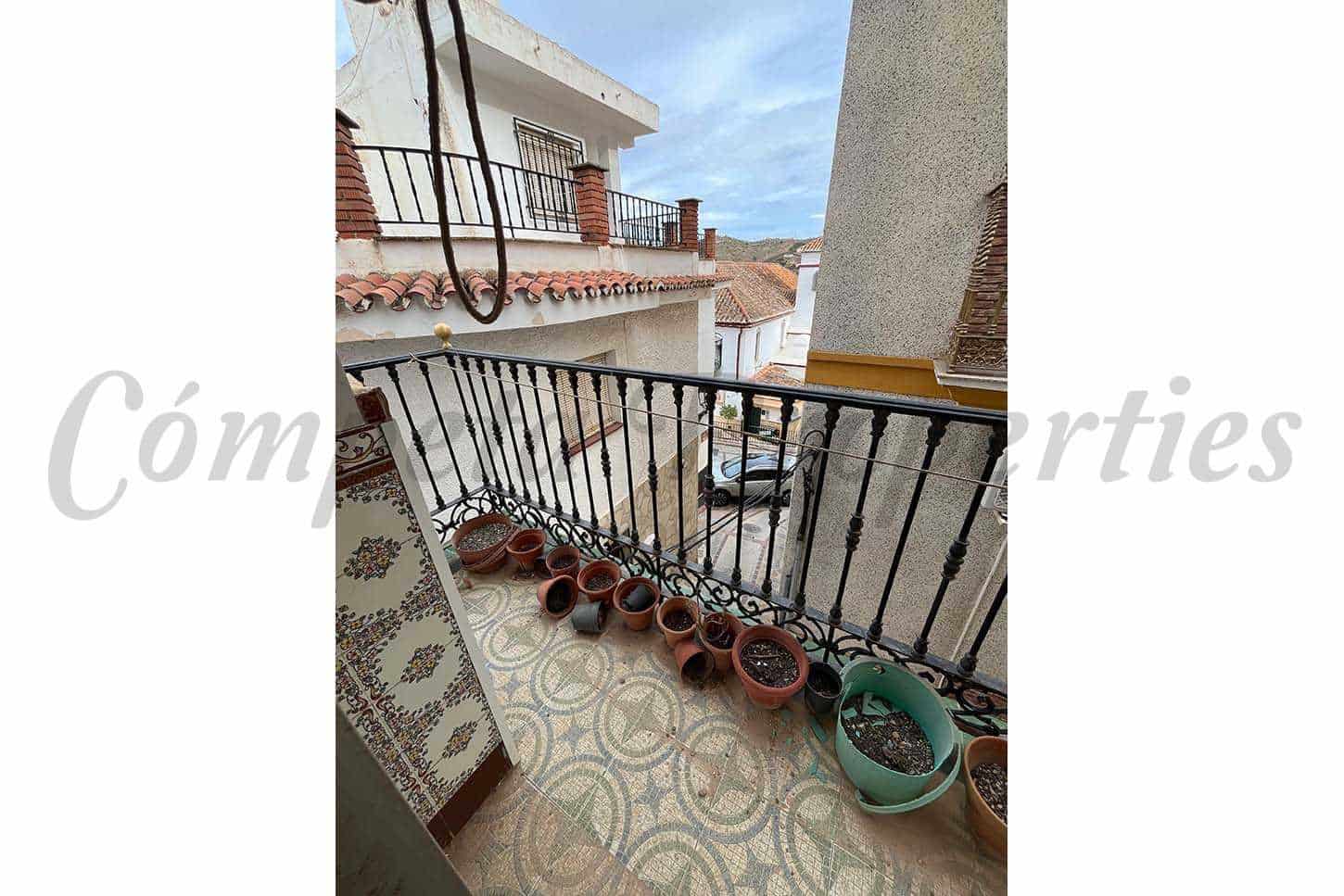 5 soveværelse Byhus til salg i Arenas - € 95.000 (Ref: 8583518)