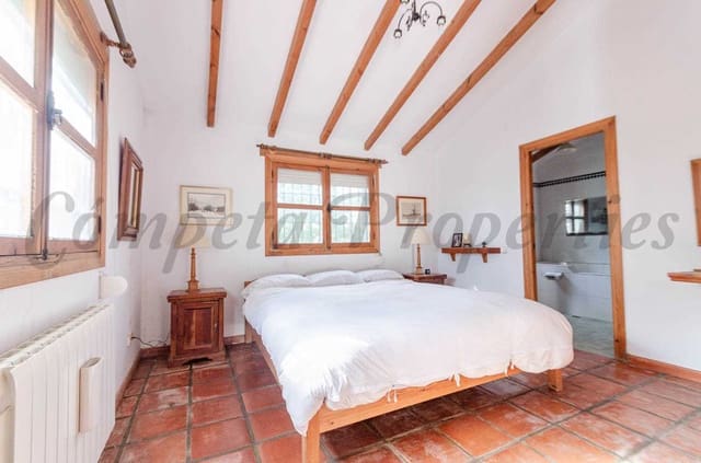 3 soverom Villa til salgs i Sedella med svømmebasseng - € 398 000 (Ref: 8589449)