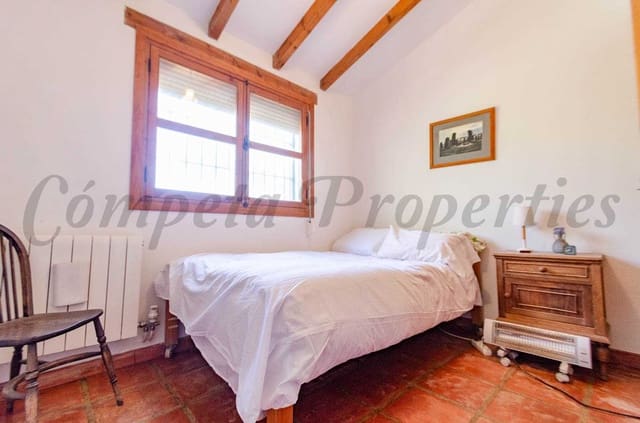 3 soverom Villa til salgs i Sedella med svømmebasseng - € 398 000 (Ref: 8589449)