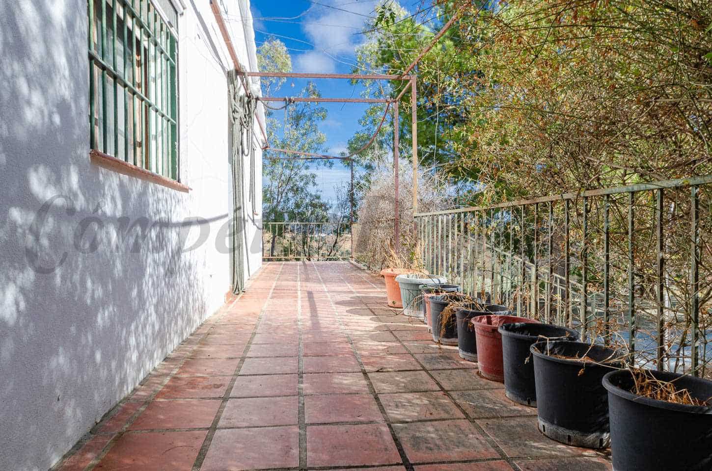 3 soveværelse Villa til salg i Sedella med swimmingpool - € 398.000 (Ref: 8589449)