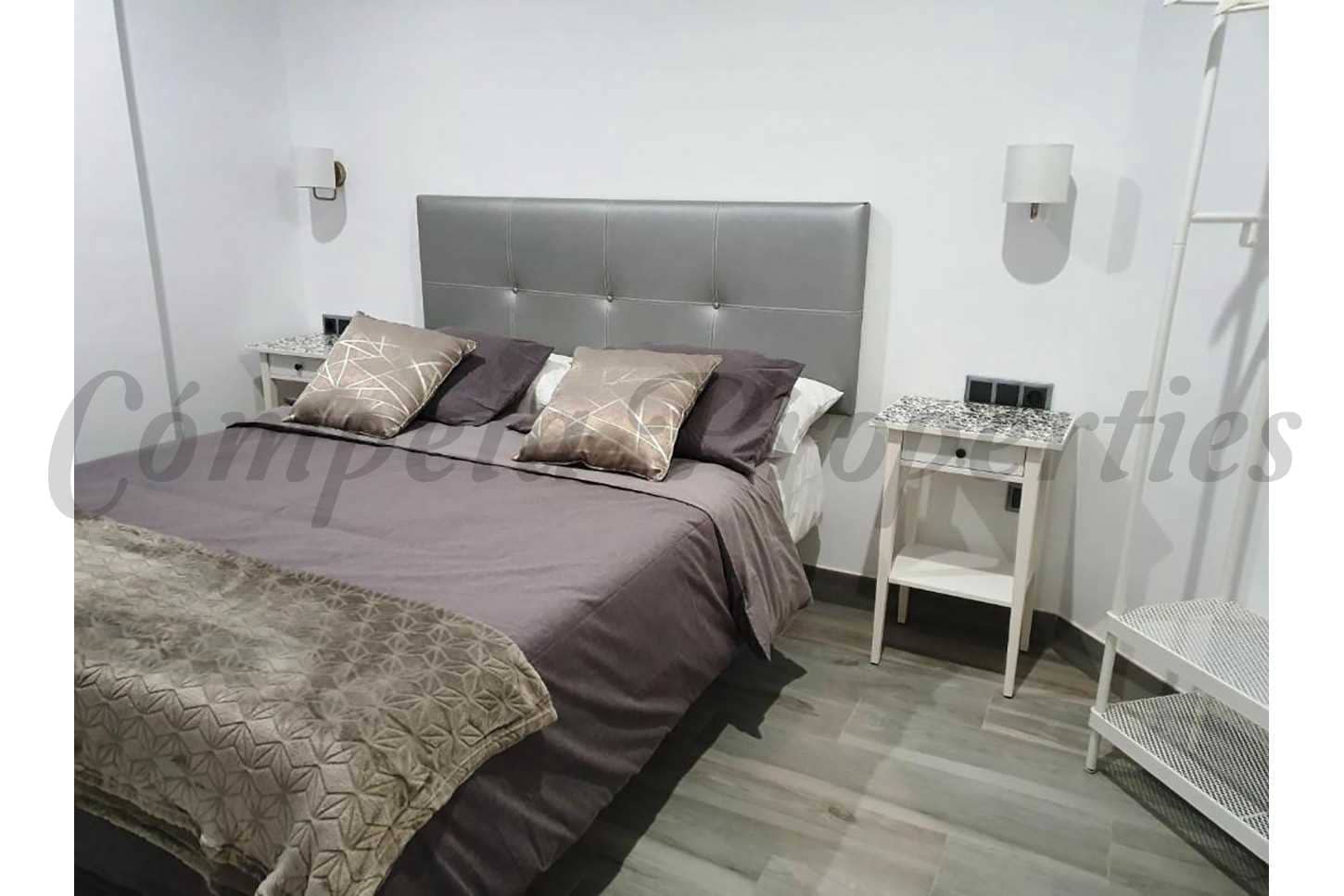 1 soverom Leilighet til leie i Nerja med svømmebasseng - € 1 400 (Ref: 8625553)