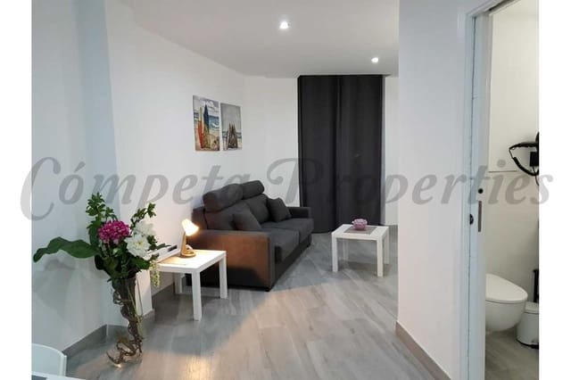 1 slaapkamer Appartement te huur in Nerja met zwembad - € 1.400 (Ref: 8625553)