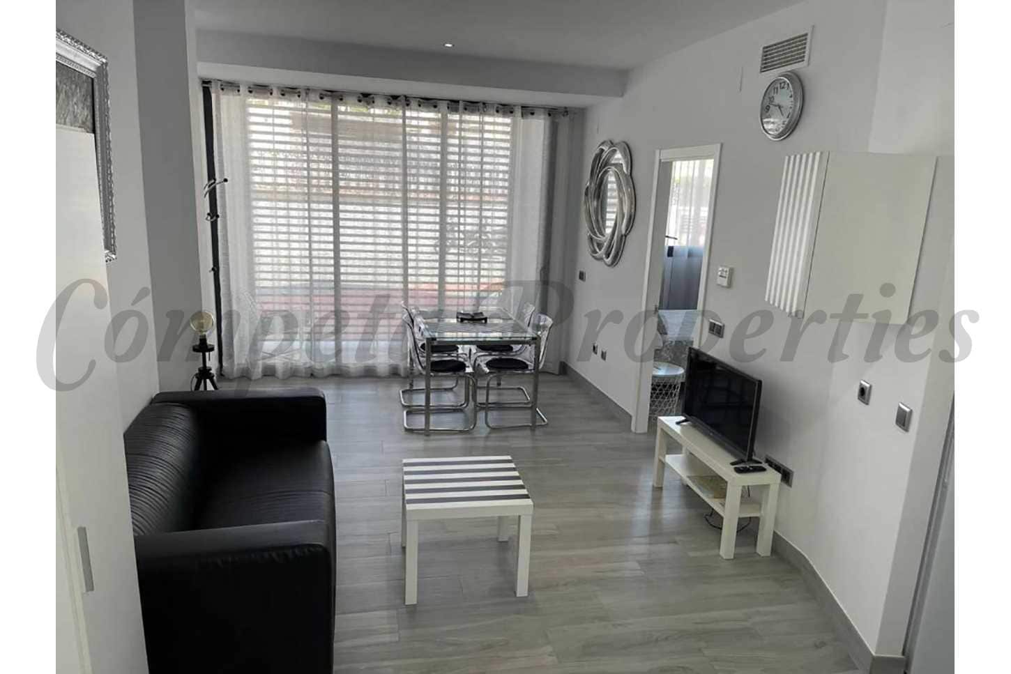2 sypialnia Apartament do wynajęcia w Nerja z basenem - 2 000 € (Ref: 8625604)