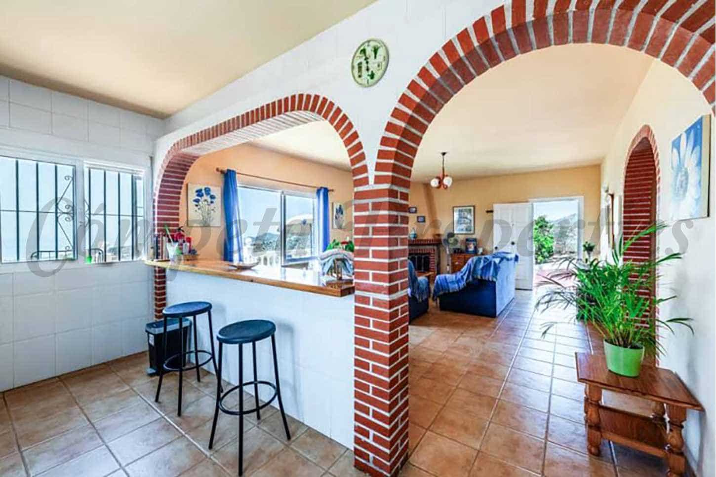 2 sypialnia Finka/Dom wiejski do wynajęcia w Torrox z basenem - 1 350 € (Ref: 8640359)