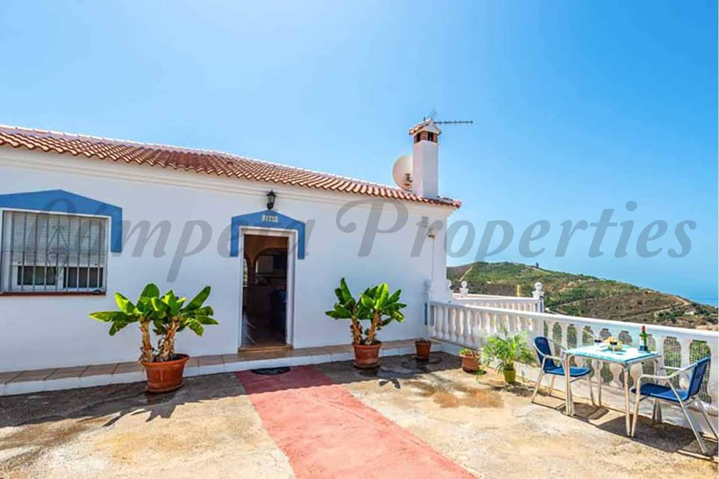 2 sypialnia Finka/Dom wiejski do wynajęcia w Torrox z basenem - 1 350 € (Ref: 8640359)